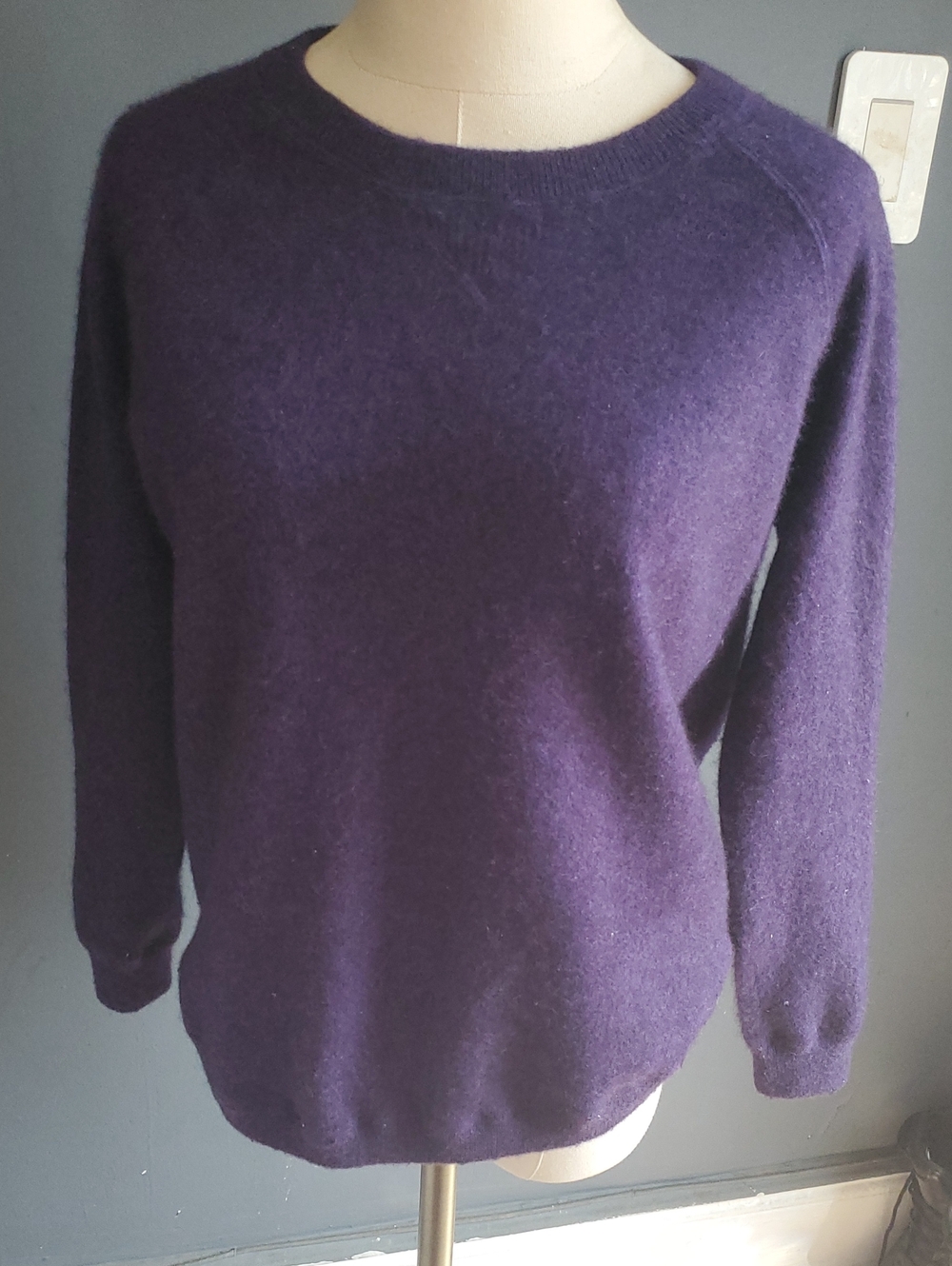 Kinross Purple 100% Cashmere  Crewneck Sweater Suze XS